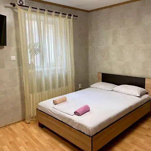 Smart Studio-біля вокзалу-недалеко від центру-городоцька 131 , Львов Украина
